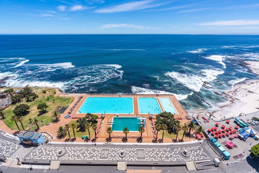 2 Bedroom Property for Sale in Sea Point Western Cape